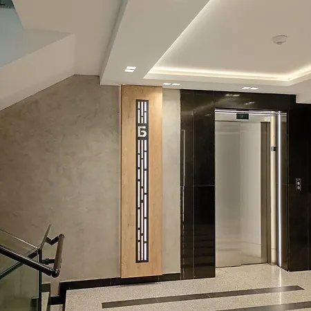Апартаменти Panorama With Private Garage Варна